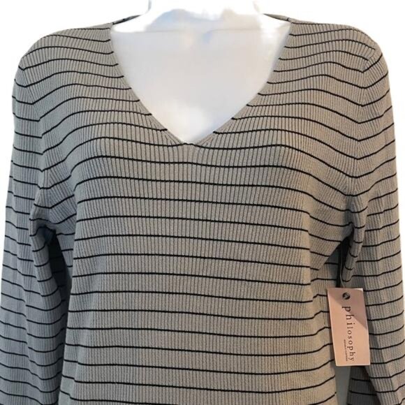 Philosophy Republic Clothing Women's Striped Black Grey White V Neck Blouse  XL - Picture 4 of 6